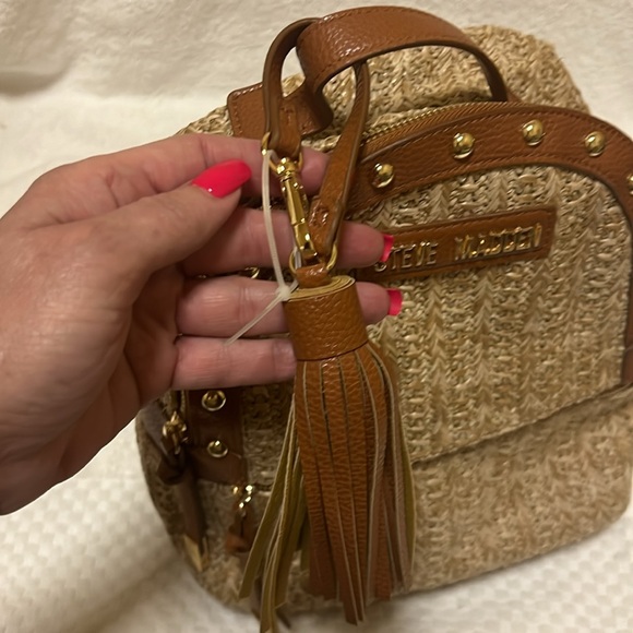 Steve Madden straw backpack - Picture 4 of 8